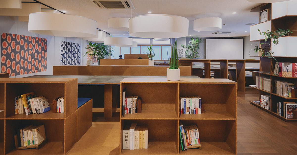 KV1野原ホールディングススタッフ集合画像